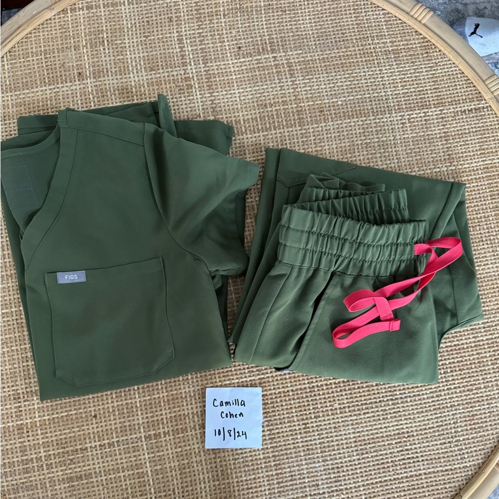 Figs Scrubs Olive